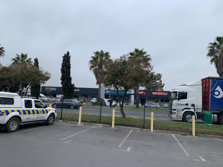 To Let commercial Property for Rent in Brackenfell Central Western Cape